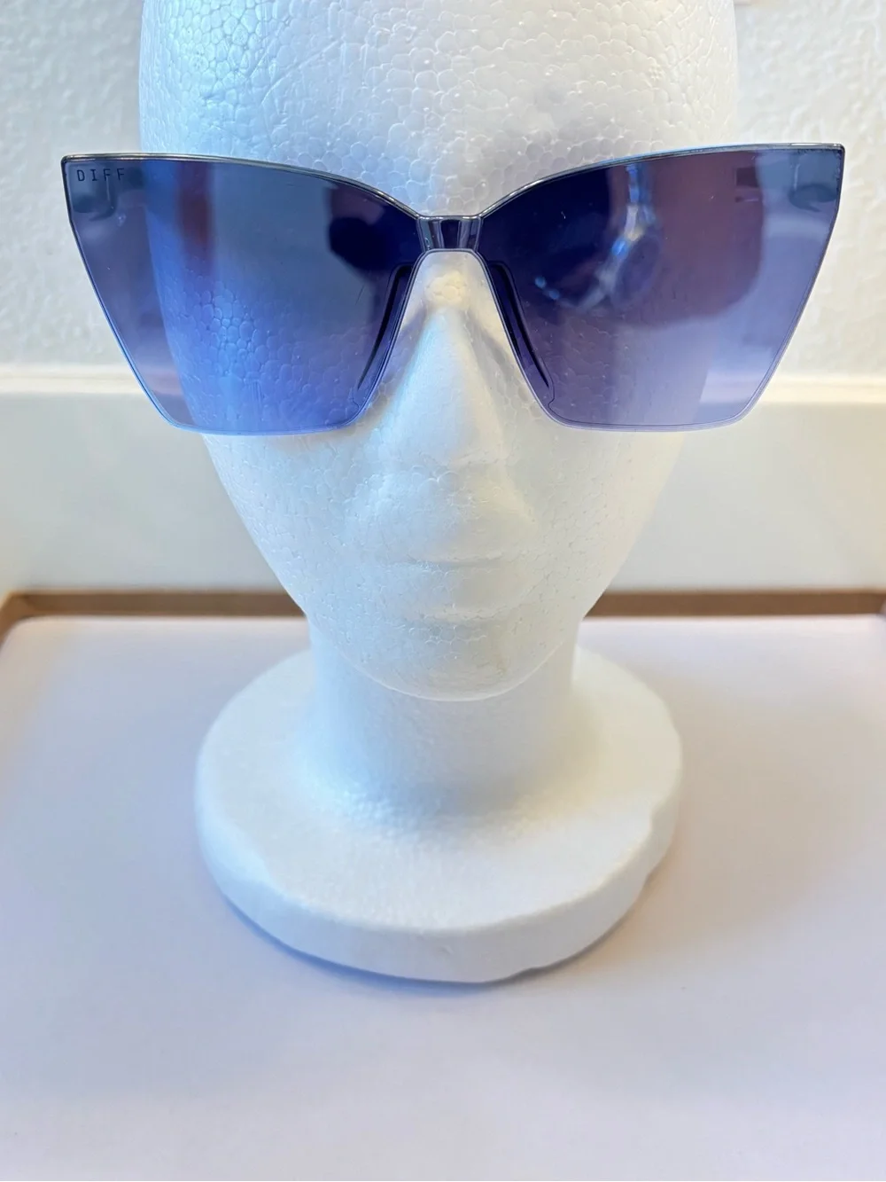 DIFF Goldie Cat Eye SG Plastic Frame clubhouse Blue Gradient Tinted UV400